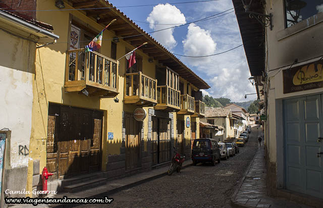 Essa é a rua em frente ao hotel Royal Qosqo, Cusco, Peru
