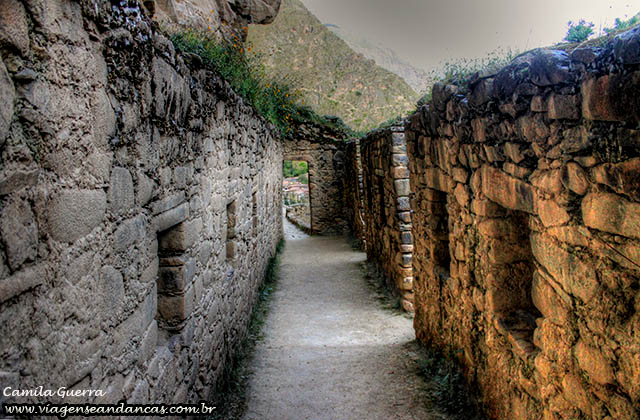 Explore as ruínas de Ollantaytambo com calma e tente compreender um pouco melhor a história daquele povo