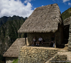 O sobe-desce cansa e as poucas sombras em machu Picchu salvam
